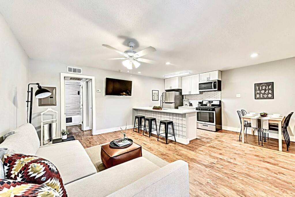 New - Near Deep Ellum + Downtown Dallas Flat Eksteriør bilde