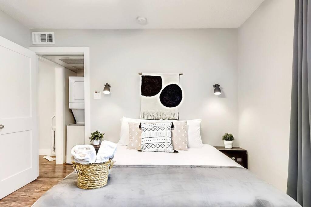 New - Near Deep Ellum + Downtown Dallas Flat Eksteriør bilde